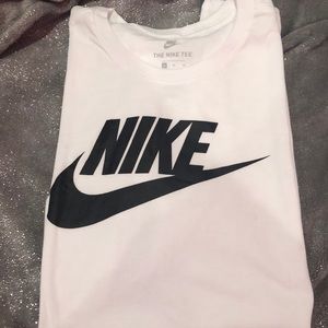 NWT XL Nike shirt